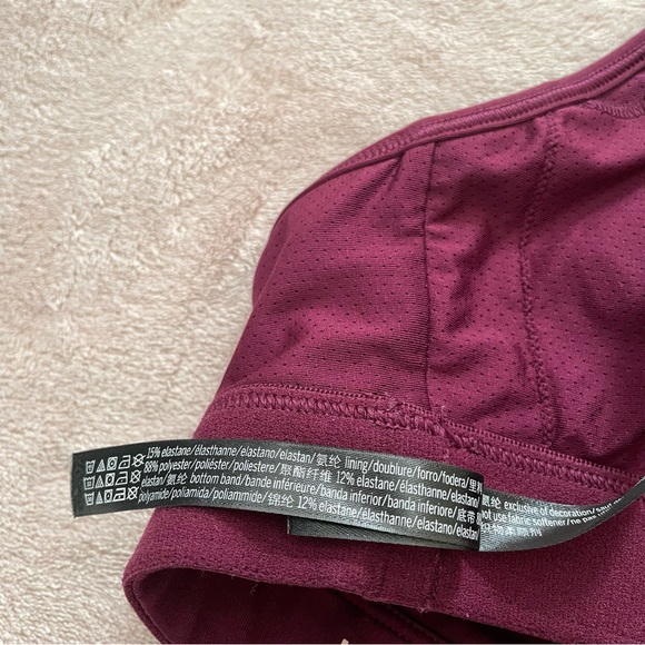 Victoria’s Secret sport bra S - Picture 7 of 7